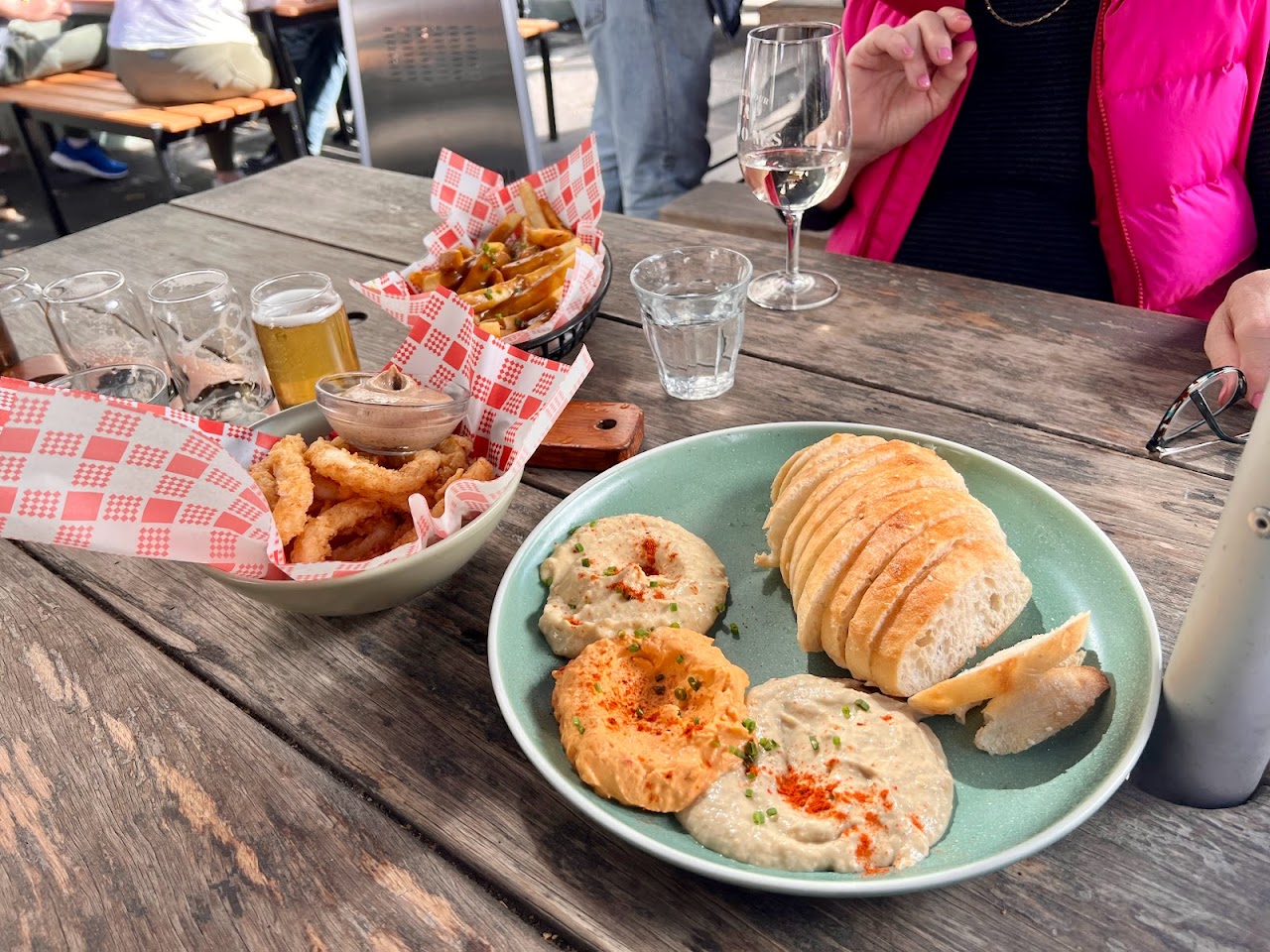 Shared plates and beer at Endeavour Tap Rooms